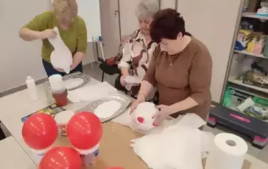 Klub "Senior+" integruje na r&oacute;żne sposoby