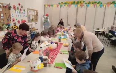 Międzypokoleniowe Rozśpiewane Rękodzieło w Wielkanocnym wydaniu