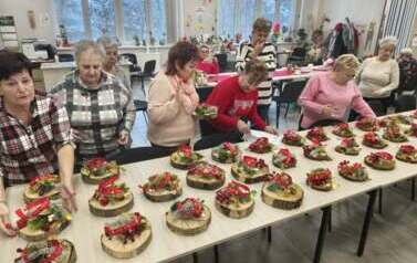 Dekoracje i stroiki świąteczne