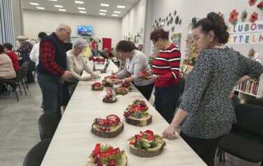 Dekoracje i stroiki świąteczne