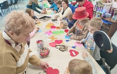 Płaszcz Dobrych Rzeczy - warsztaty międzypokoleniowe 24