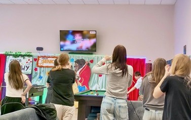 Wsp&oacute;lne działanie - role w grupie i pomysły na mini akcje