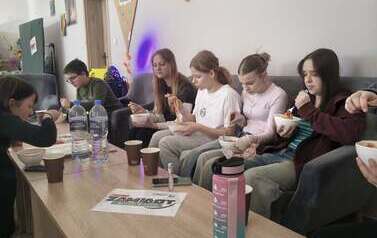 Działanie, wsp&oacute;łpraca i dobra energia