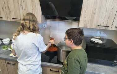 Działanie, wsp&oacute;łpraca i dobra energia