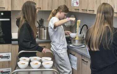 Działanie, wsp&oacute;łpraca i dobra energia