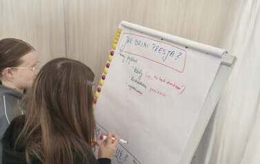 Działanie, wsp&oacute;łpraca i dobra energia