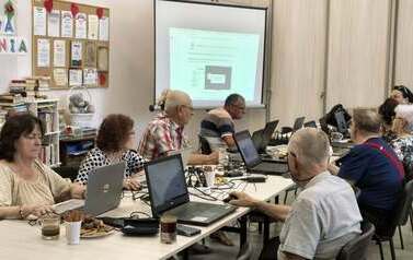 Warsztaty komputerowe i pr&oacute;by kabaretu