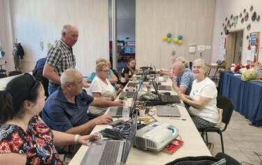 Warsztaty komputerowe i pr&oacute;by kabaretu