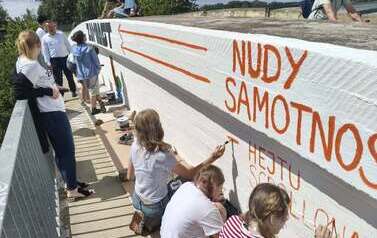 Mural na małym moście