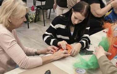 Jesienne warsztaty międzypokoleniowe w Klubie &bdquo;Senior+&rdquo;