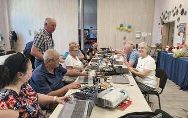 Warsztaty komputerowe i pr&oacute;by kabaretu
