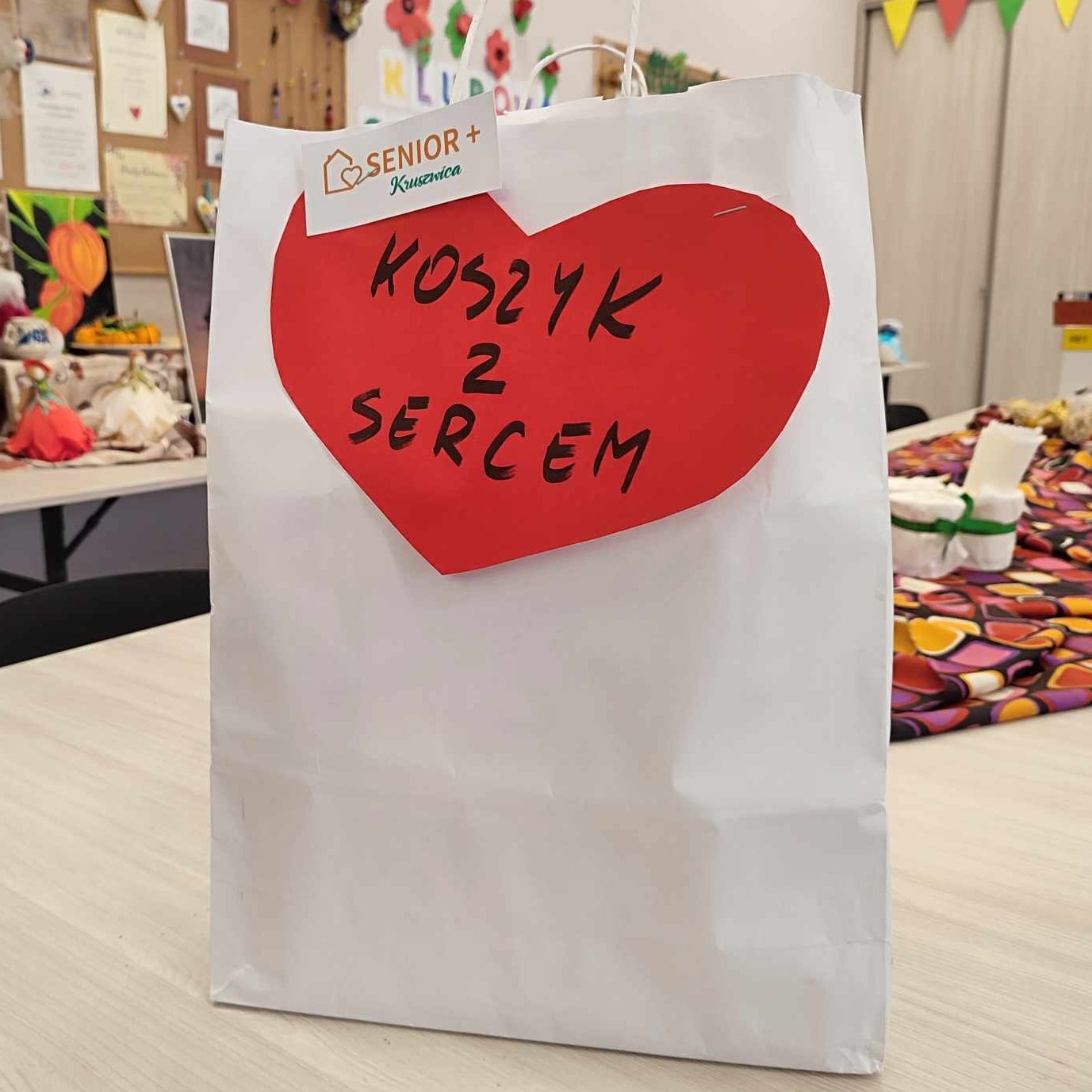 Paczka_dla_potrzebujących_-_Akcja_KOSZYK_Z_SERCEM